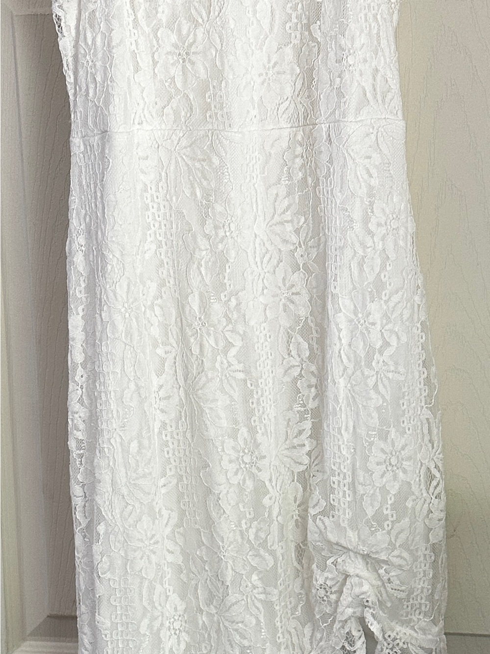 Source Unknown White Lace Bridal Bodice with Floral Trim